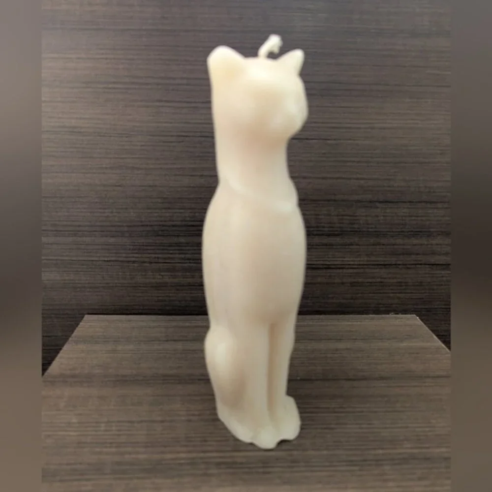 Beeswax Cat Candle From  Kootenay Candles